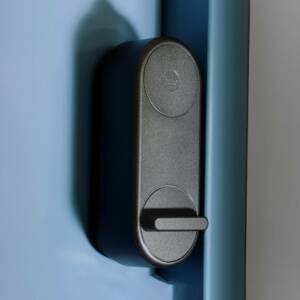 Yale Linus Smart Lock ajtózár, antracit