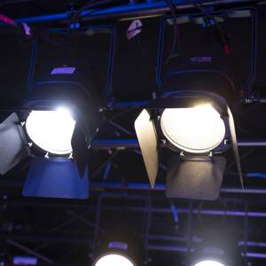 EUROLITE LED-színházi LED reflektor 2,500K - 5700K